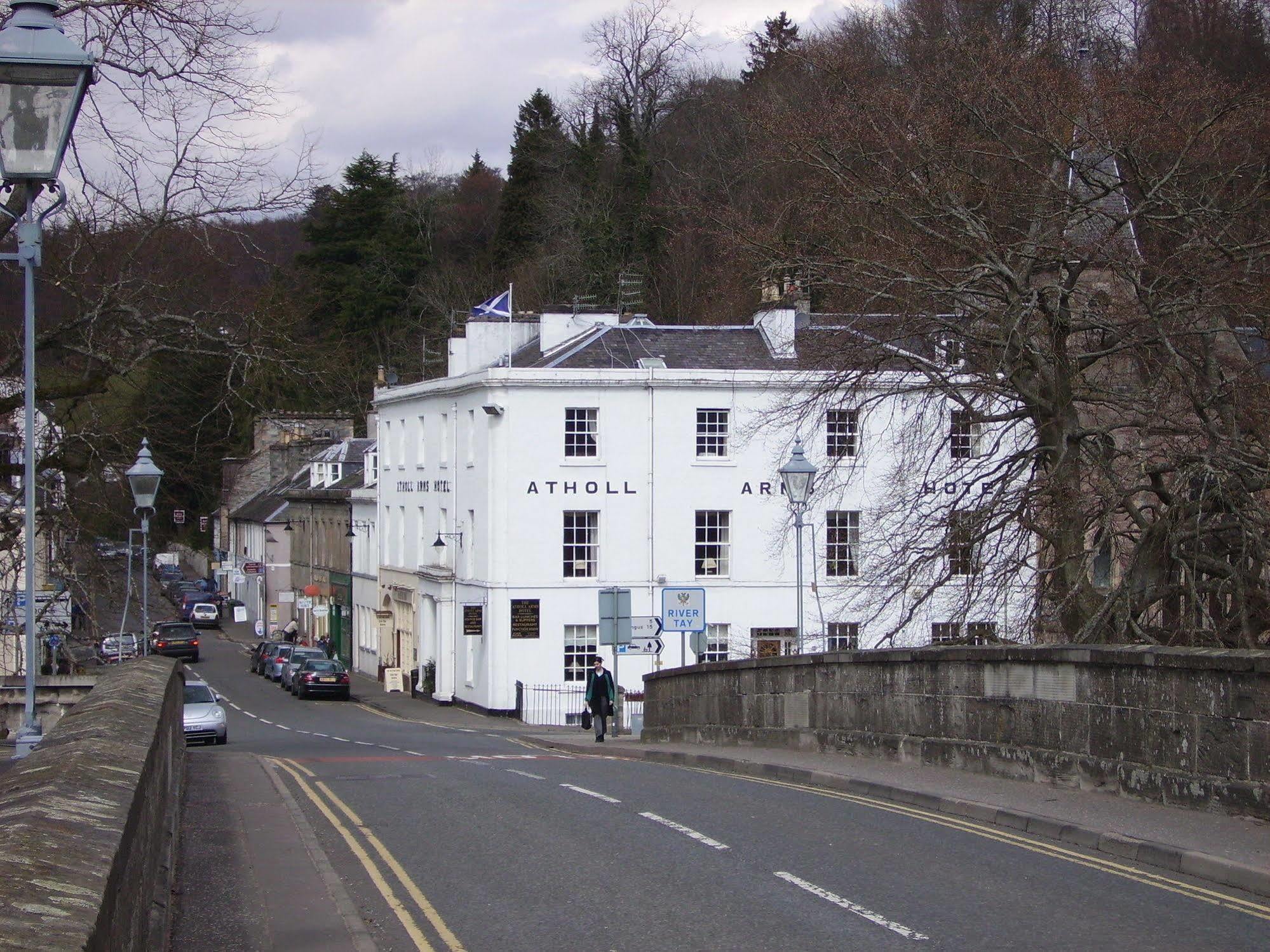 Atholl Arms Hotel Dunkeld Exterior foto